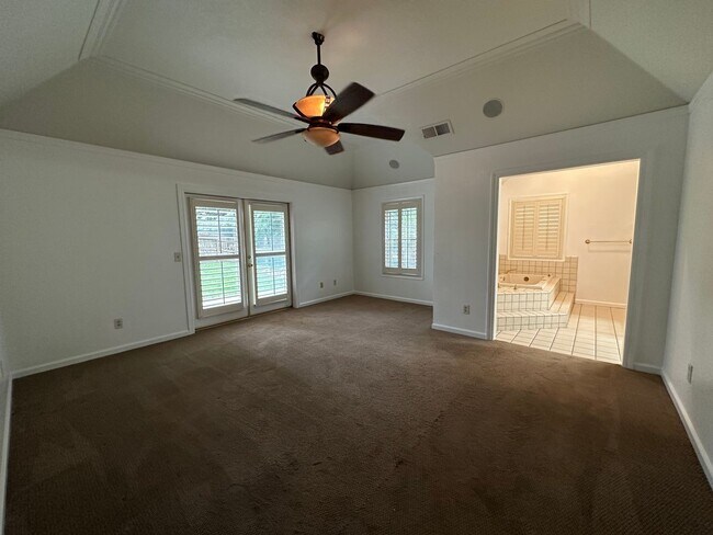 Building Photo - Entertainer delight rental home located in ''The Lakes'' subdivision coming soon!