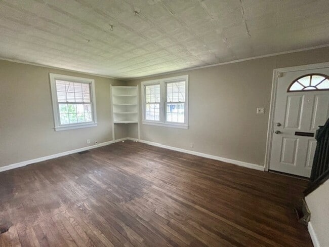 Building Photo - 7416 Waymouth Way