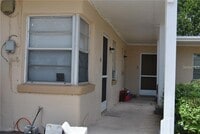 Building Photo - 203 W Wall St