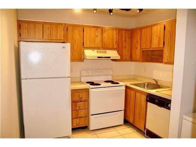 Building Photo - 11000 Royal Palm Blvd