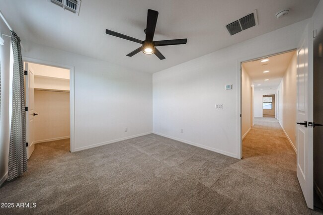 Building Photo - 3332 W Dunbar Dr