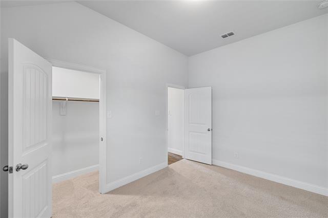 Building Photo - 5909 Lovills Crk St