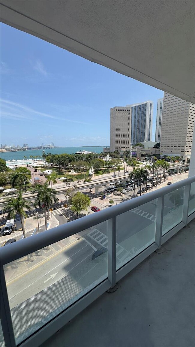 Building Photo - 50 Biscayne Blvd
