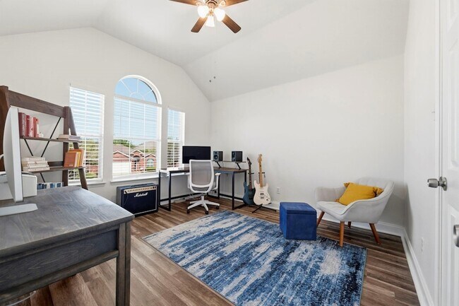 Building Photo - 4943 Sunset Ridge Dr