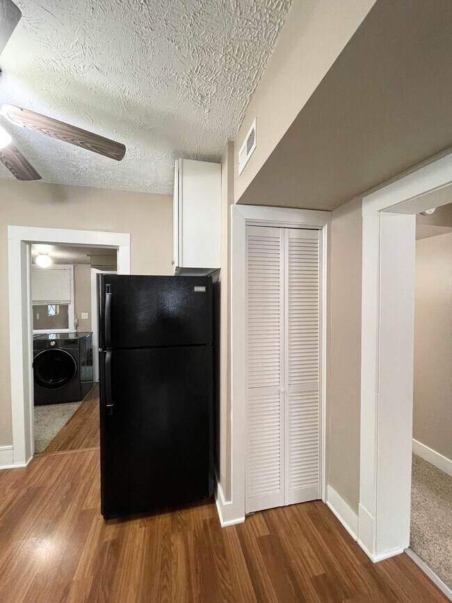 Building Photo - Cute 3 Bed 1 Bath McPherson Home in Good Neighborhood