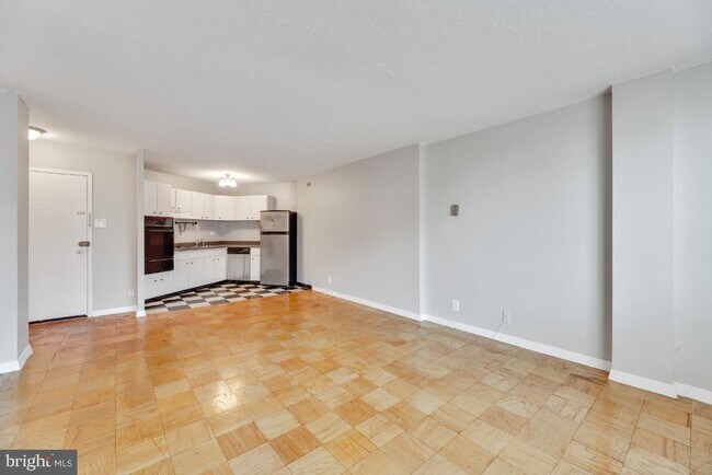 Building Photo - 2201 L St NW