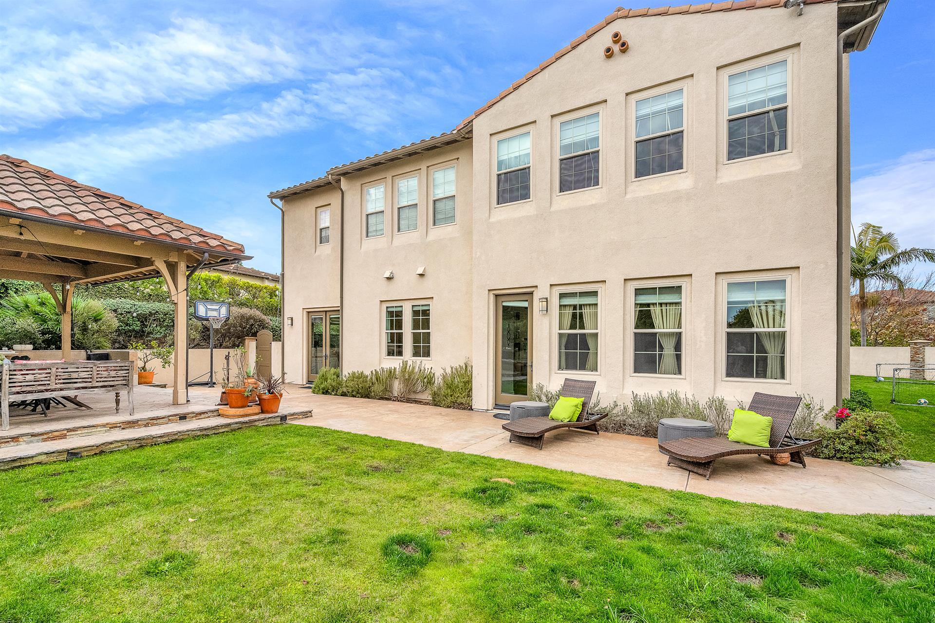 Building Photo - 8001 Ocean Bluff Dr