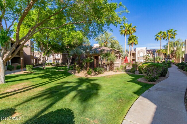 Building Photo - 17017 N 12th St