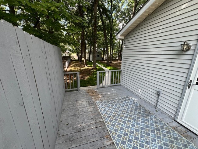 Building Photo - 322 Cochlin St
