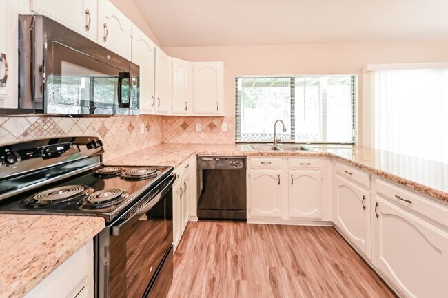 Building Photo - 22710 Melham Ln