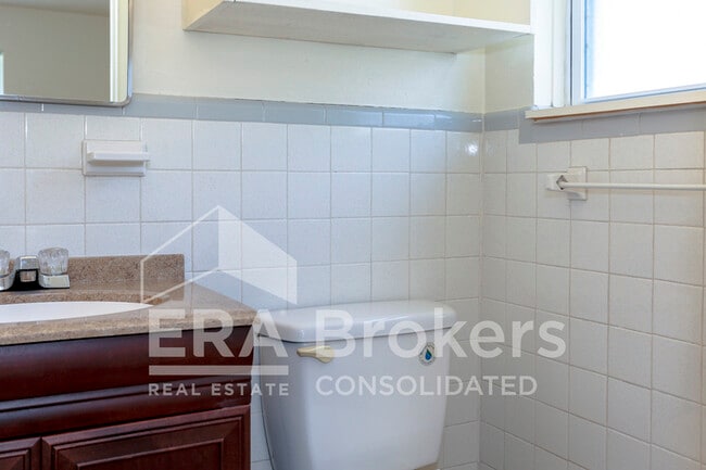 Building Photo - 1401 Illinois Ave