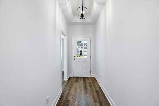 Building Photo - 201 Ursaline St