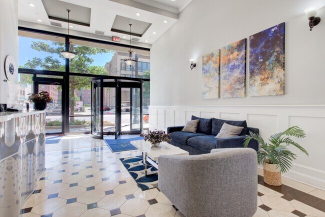 Building Photo - 1464 S Michigan Ave