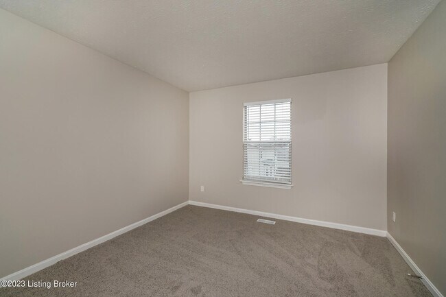 Building Photo - 4103 Willowview Blvd
