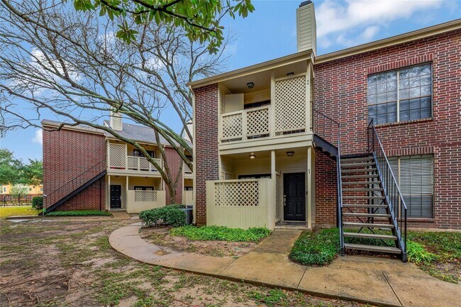 Building Photo - 8055 Cambridge St