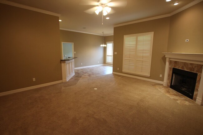 Building Photo - Coming Soon: Beautiful 3 Bedroom, 2 Bath n...