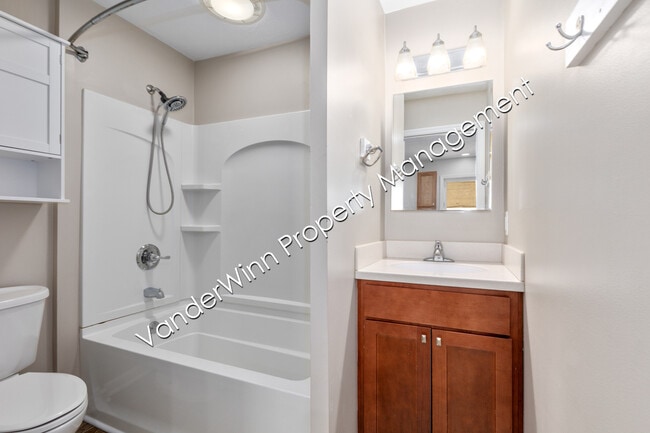 Building Photo - 1308 Leonard St NW