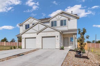 Building Photo - 322 Furlong Dr