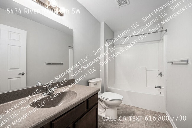 Building Photo - 5434 Rivertown Cir SW