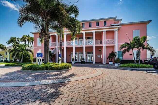 Building Photo - 5196 Beach Dr SE