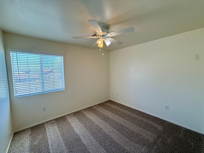 Building Photo - 2 Story Townhouse - Rancho Del Oro