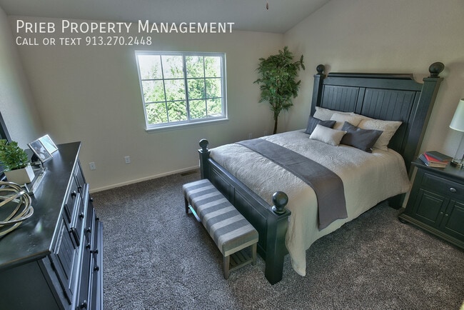 Building Photo - 12652 S Noreston St