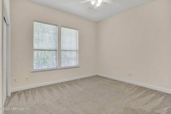 Building Photo - 1837 Forest Glen Way