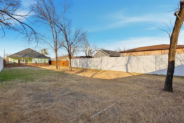 Building Photo - 1812 Muncie Ave