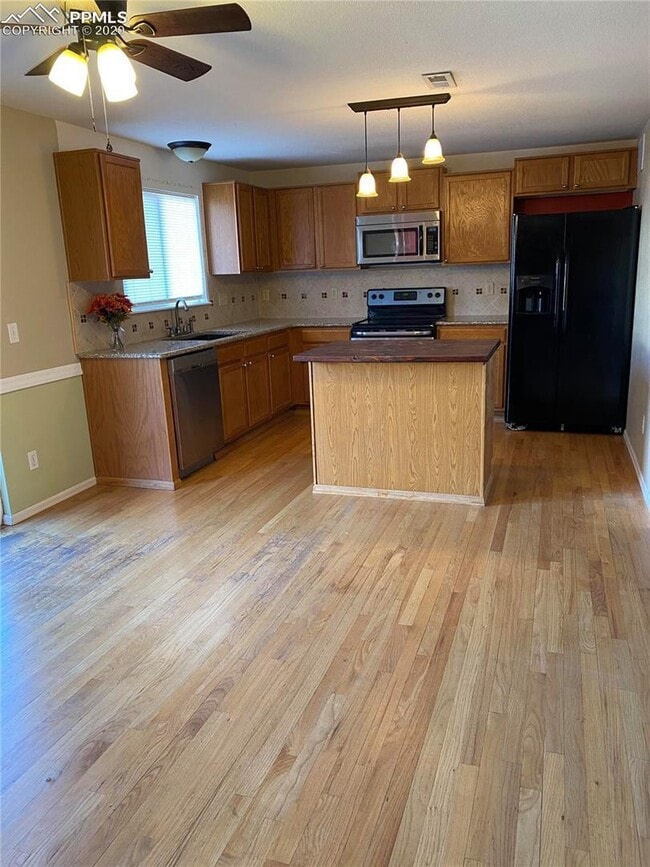 Building Photo - 5710 Vermillion Bluffs Dr