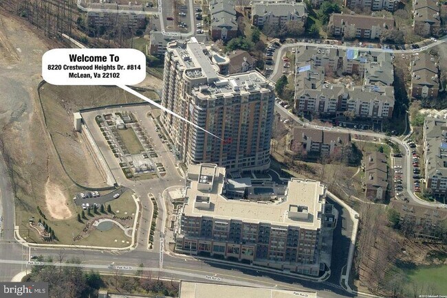 Building Photo - 8220 Crestwood Heights Dr