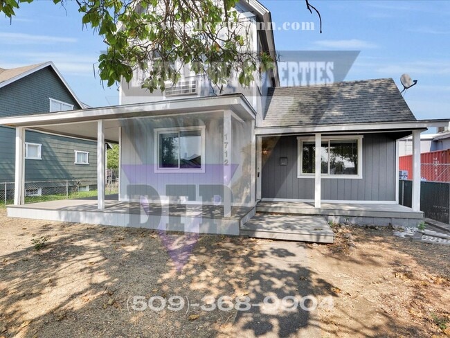 Primary Photo - Charming 4-Bedroom Home with Modern Update...