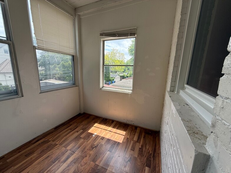 Back porch off kitchen - 2525 N Saint Louis Ave