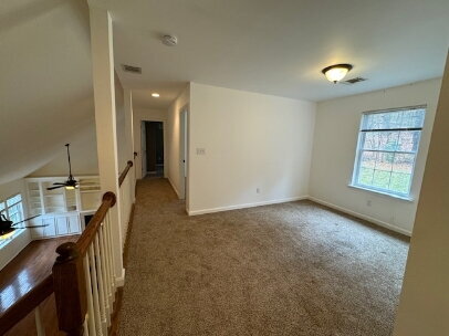 Building Photo - Move In Special 1/2 Off First Full Month with move in by 4/5/2026 - Pet Friendly 4-Bedroom Retrea...