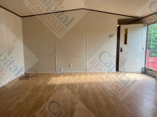 Building Photo - Quiet Country Manufactured Home
