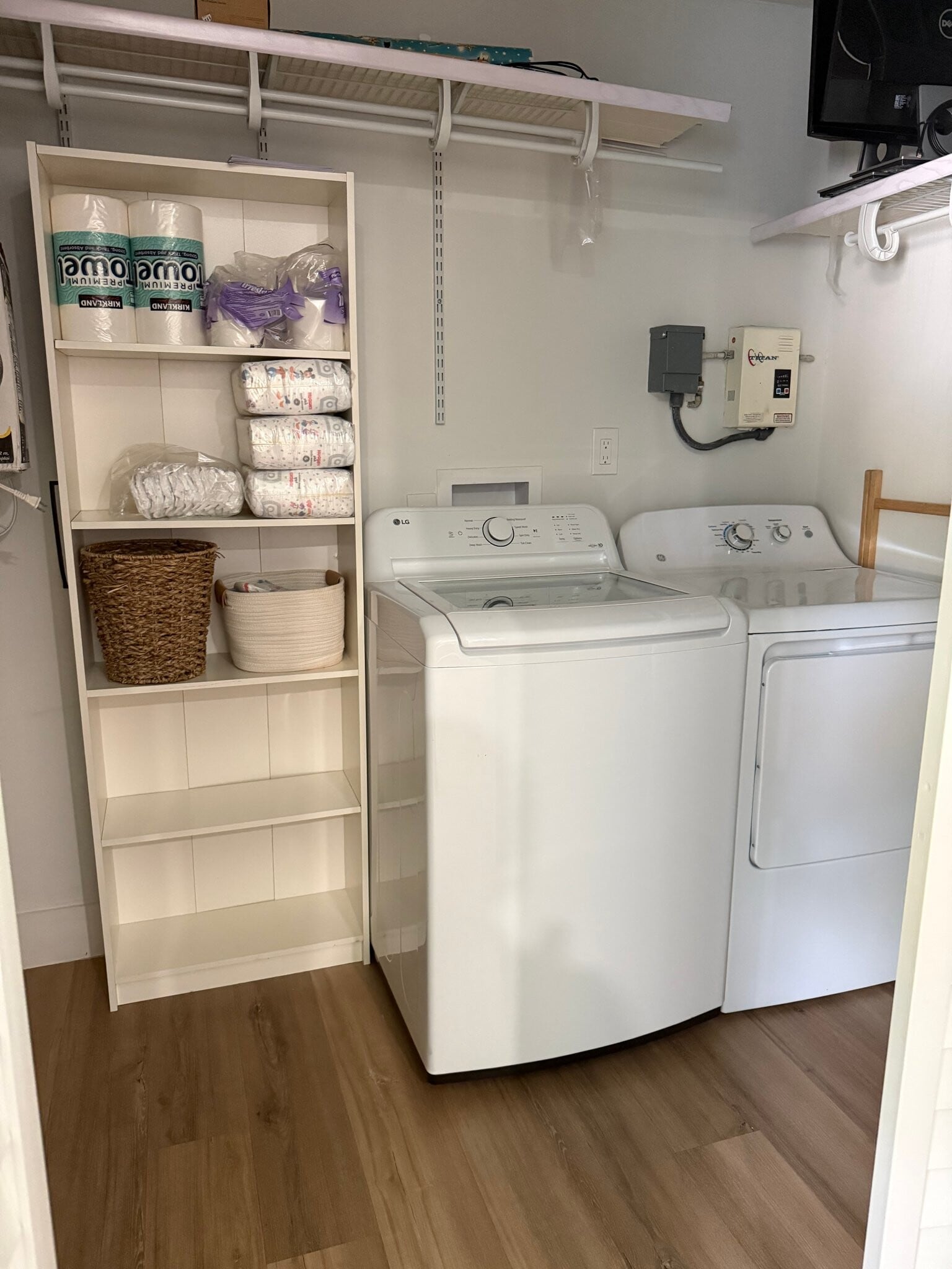 Building Photo - 3623 SW 15th St