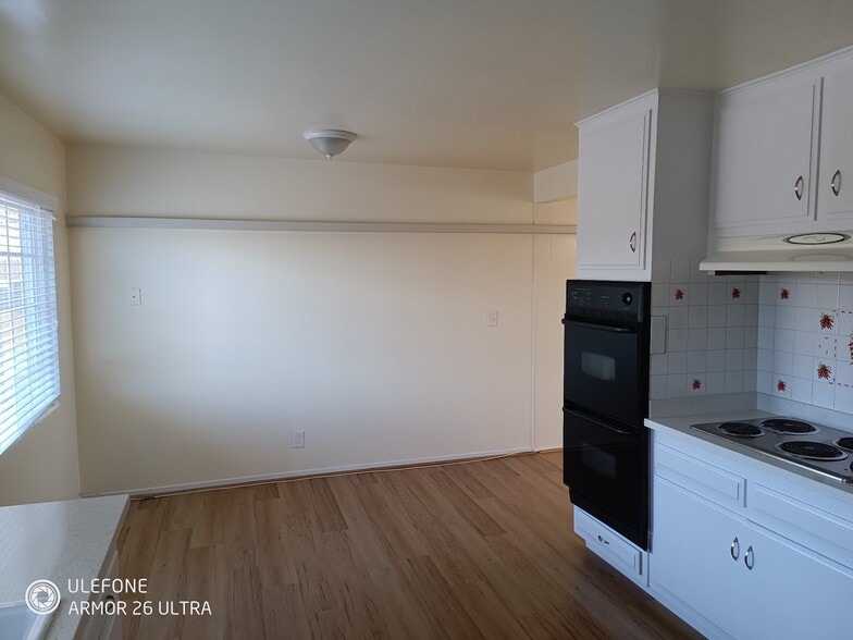 Building Photo - 4256 Walnut St