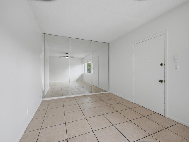 Building Photo - 6289 Lear Dr