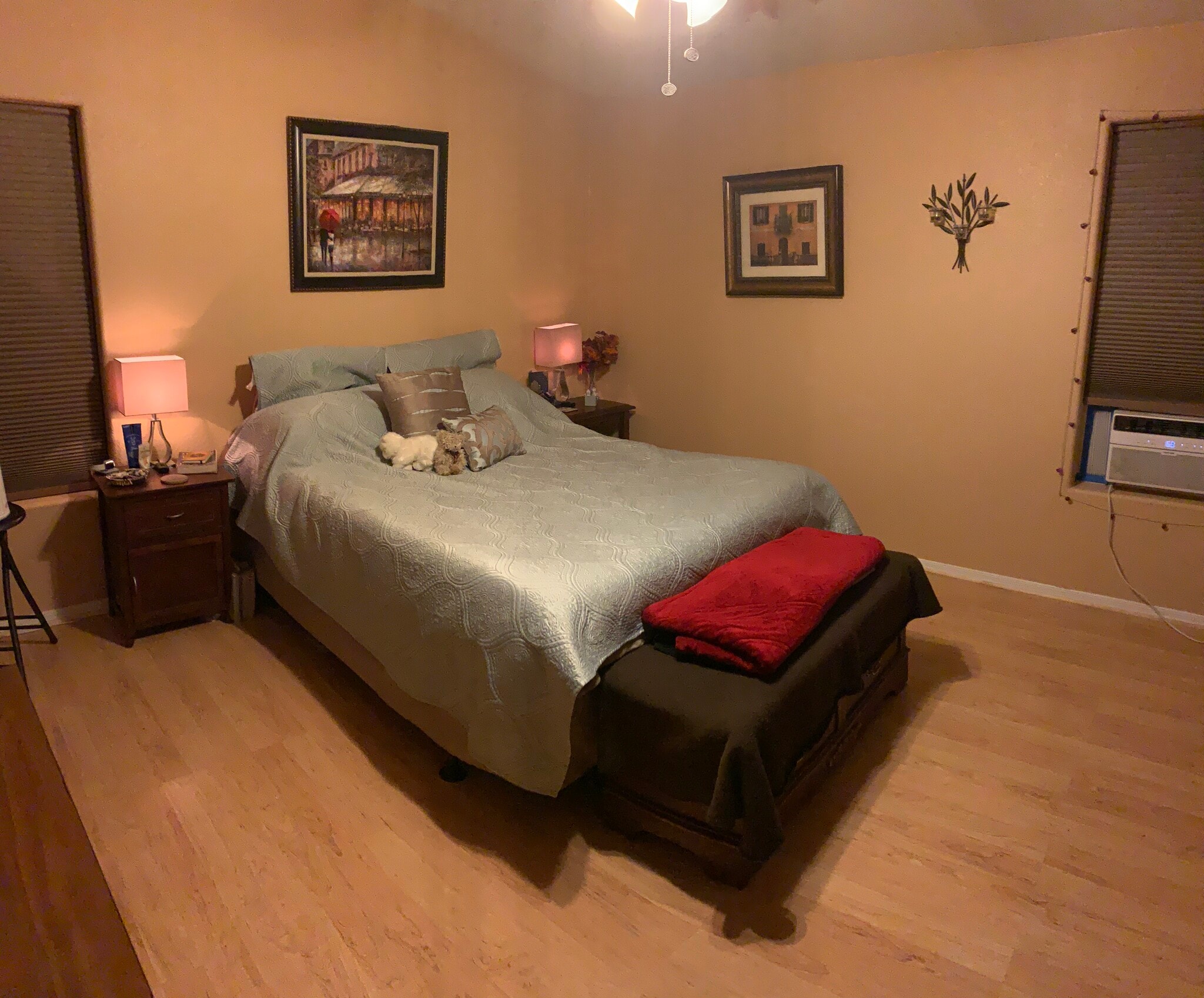 Master Bedroom - 6015 E Morningside Rd