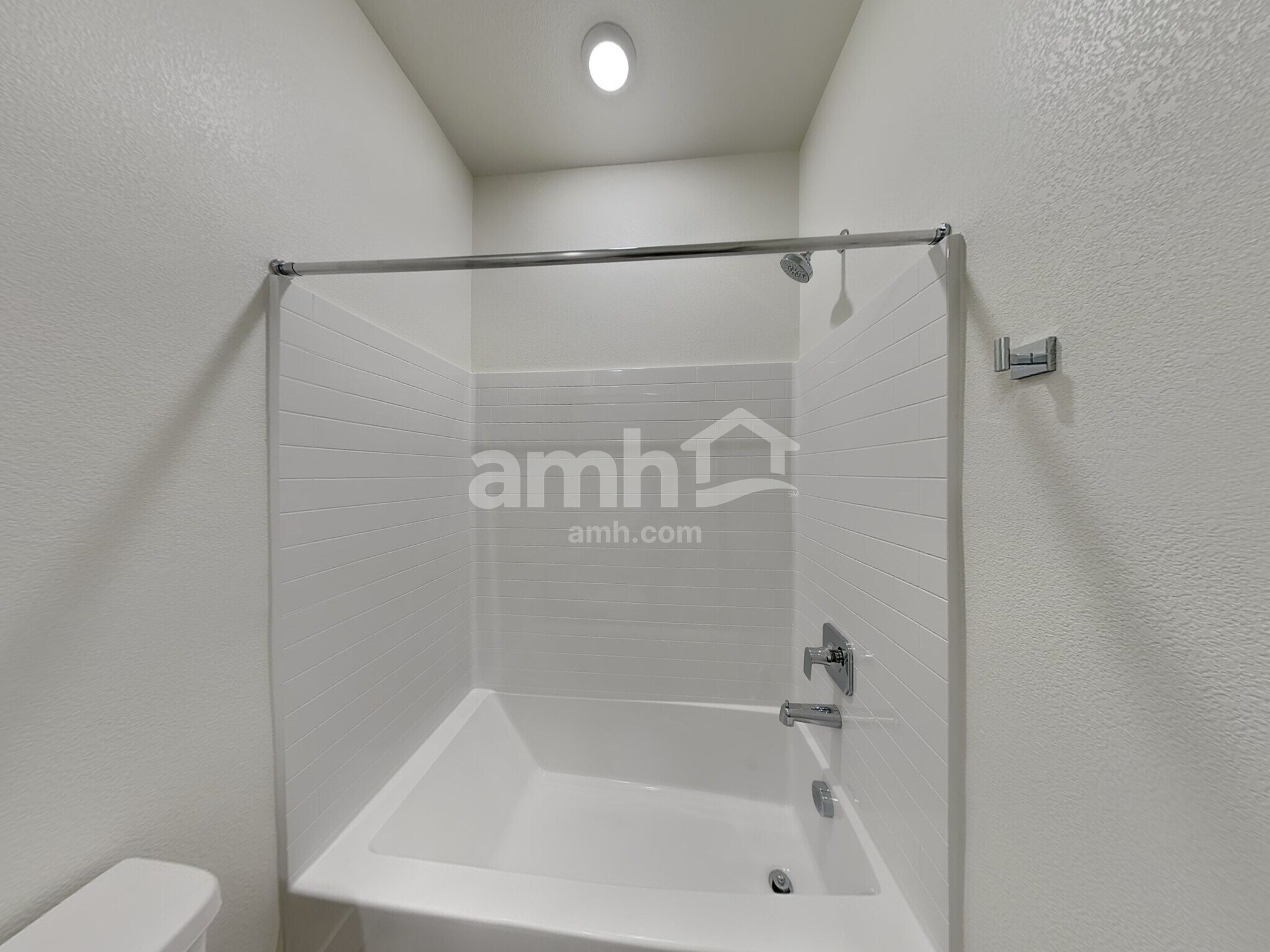 Building Photo - 518 Silverbell Fls Pl