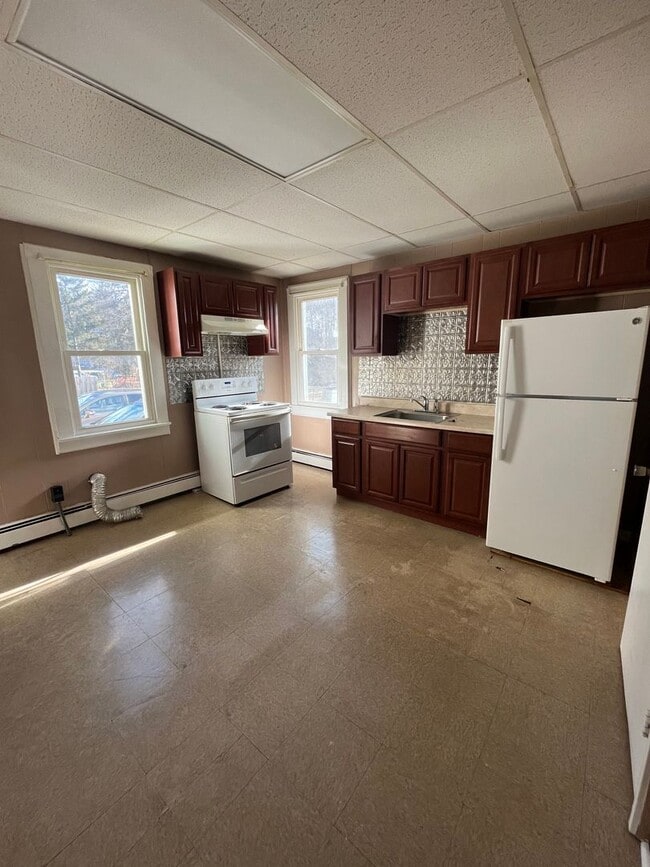 Building Photo - 736 Gino Merli Dr