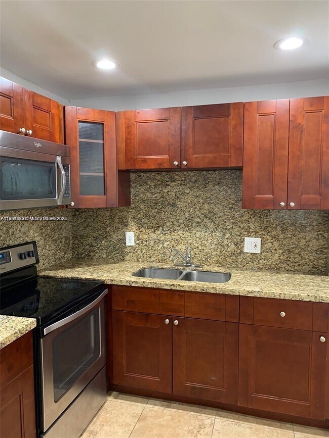 Primary Photo - 8704 NW 38th Dr