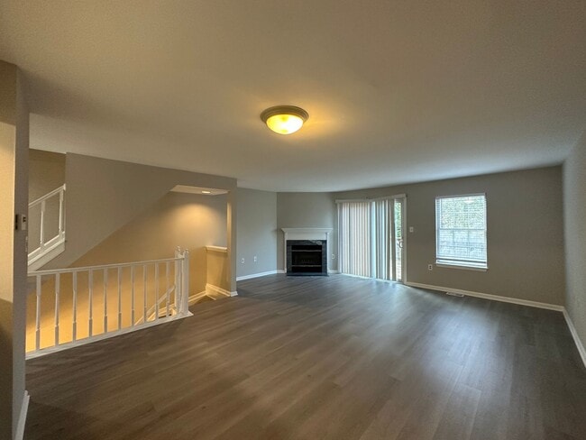 Building Photo - Charming 3 Bedroom/2.5 Bathroom Townhome with Attached Garage in Reisterstown, MD!