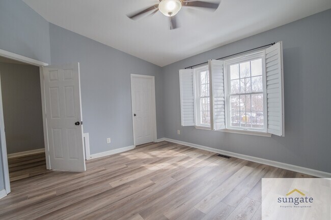 Building Photo - 113 Brightwater Dr