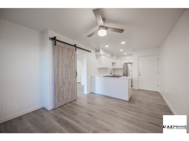 Building Photo - Fall In Love With This Stunningly Upgraded 1/1 First-Floor Phoenix Condo, Designed For Effortless Li