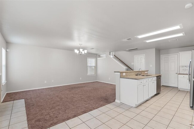 Building Photo - 34 S Villa Oaks Dr