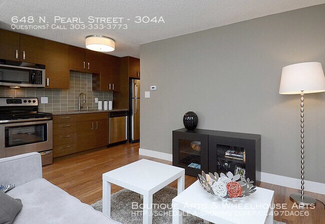Building Photo - Boutique Apartments
