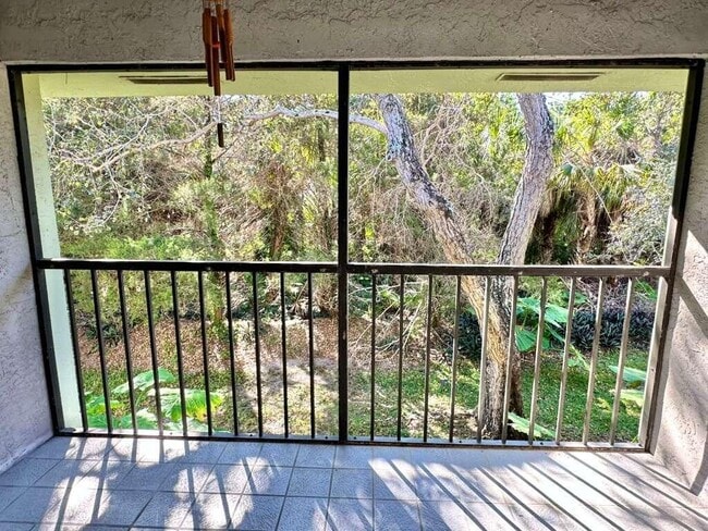 Building Photo - 2101 Sabal Ridge Ct