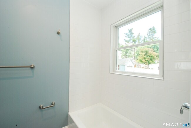 Building Photo - 58 Myano Ln