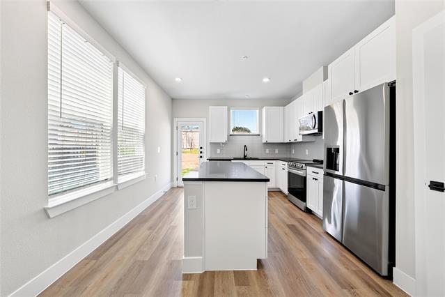 Building Photo - 3006 Harmon Dr