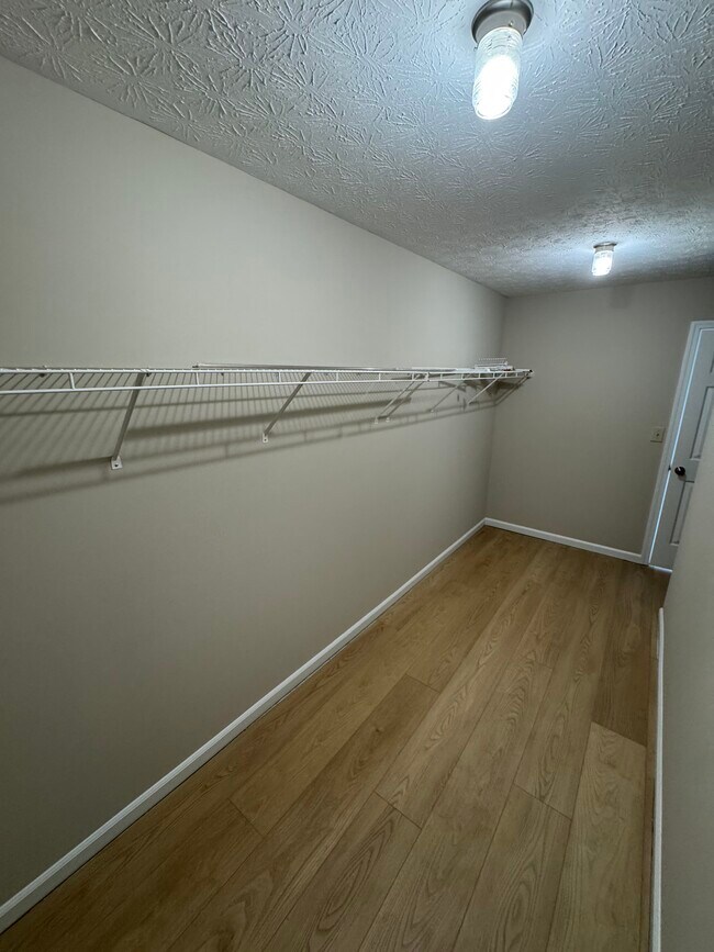 Building Photo - Quillen Court
